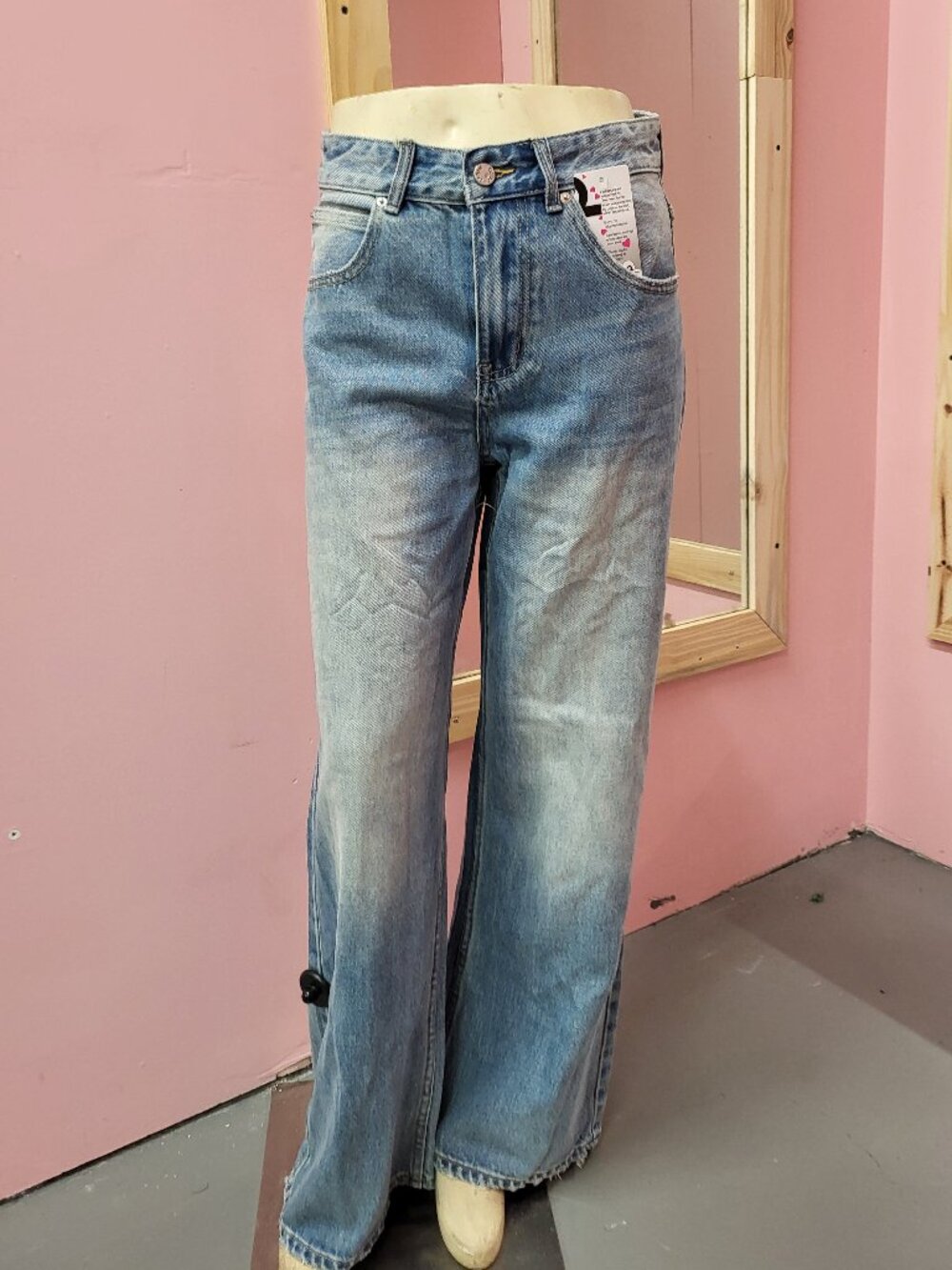 Wide Leg Jeans (NWT)